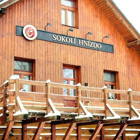 Sokolí hnízdo Hotel Hlaska Exterior foto