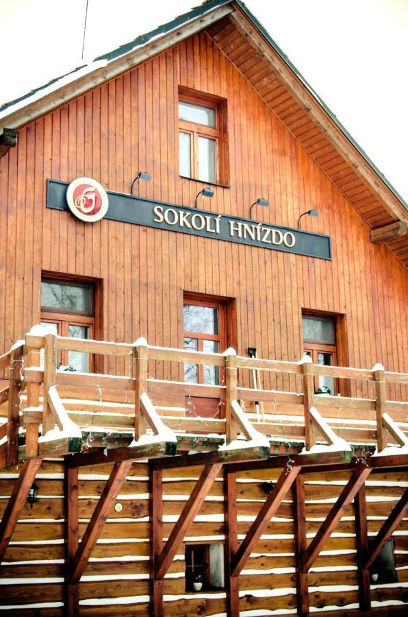 Sokolí hnízdo Hotel Hlaska Exterior foto
